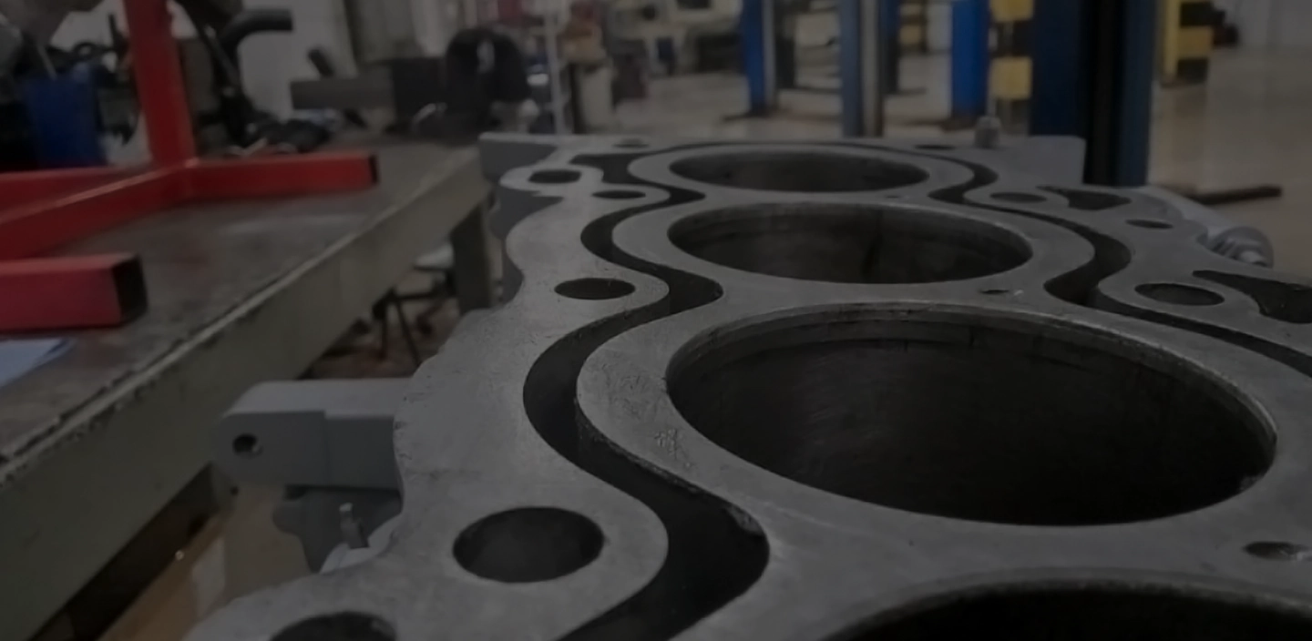 Когда менять масло в двигателе: мифы и реальность