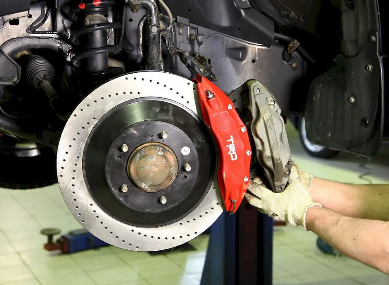 Ремонт тормозной системы в Авто-Дoк